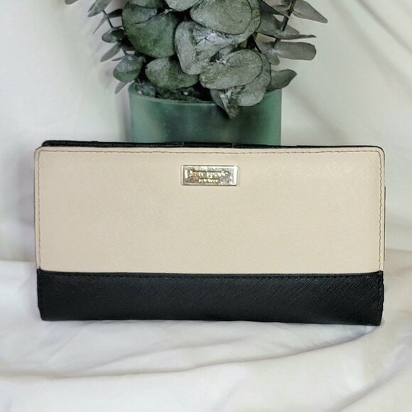 Kate Spade New York Laurel Way Stacy Saffiano Leather Wallet ~ Non-Smoking Home - Picture 1 of 11